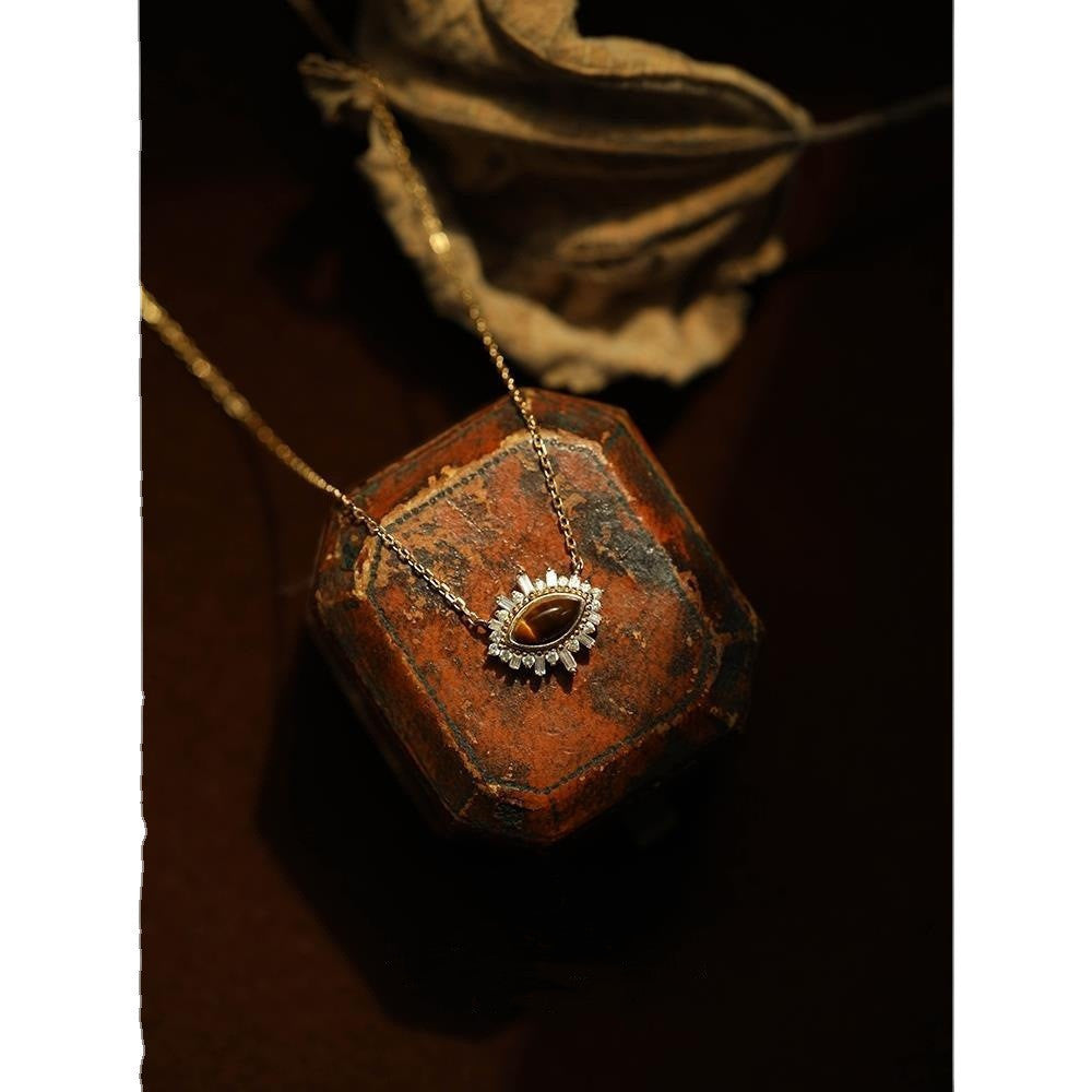 SparkShift Apex Tiger Eye Pendant Necklace (Gold)