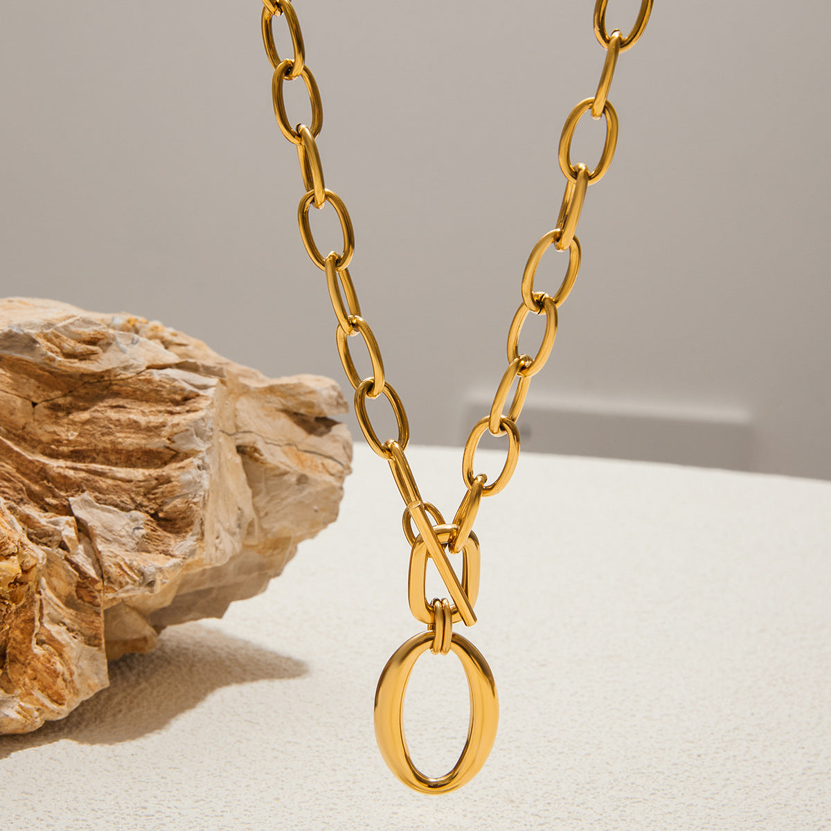 Aura Minimal Gold Necklace