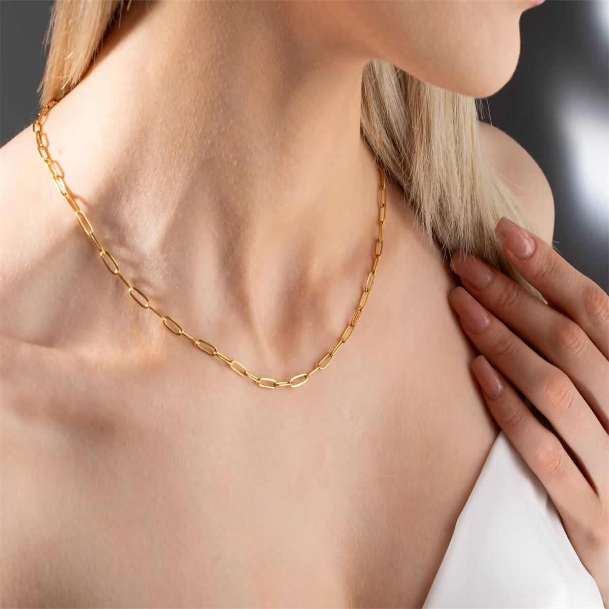 The Silk Chain – 18K Gold Flat Snake Necklace