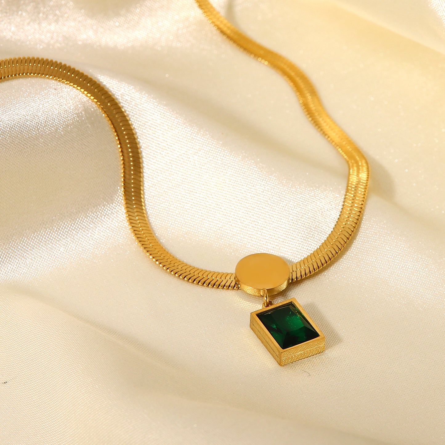 The Emerald Grace Necklace – Waterproof Stainless Steel Pendant