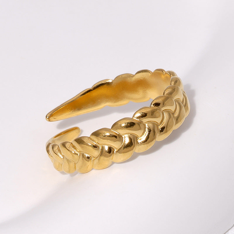 SparkShift Chain Glow Ring